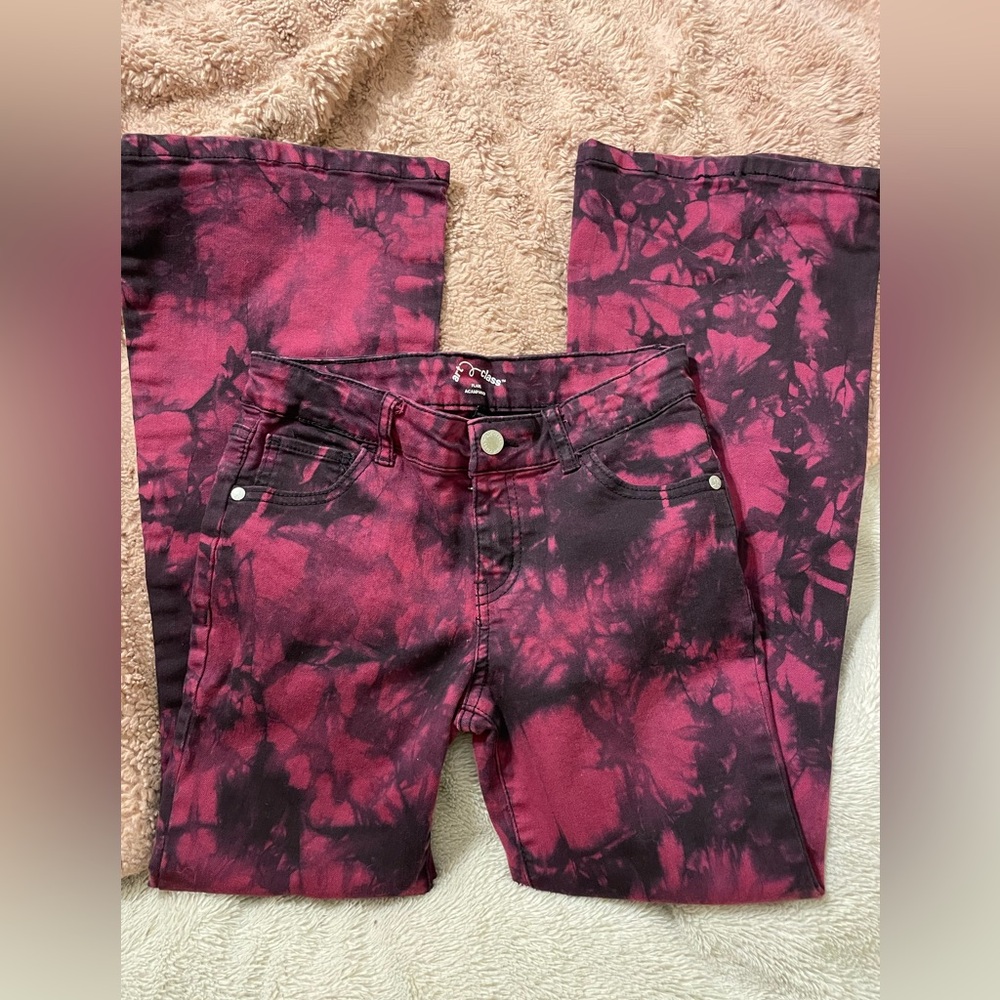 NWOT Art Class Flare Leg Magenta and Black Tie Dye Jeans